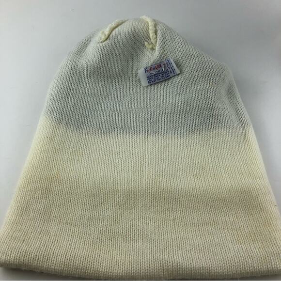 Vintage English Village Scarf & Hat Set - Picture 7 of 7